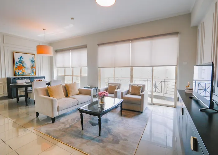 Paragon & ResidencesHotel Surabaya